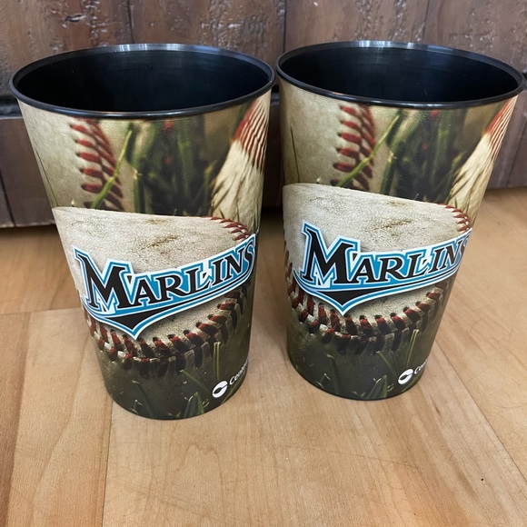 MLB Other - MLB Baseball Miami Florida Marlins Stadium Plastic Cups (Lot of 2) Souvenir